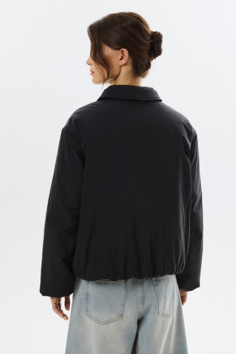 утепленная куртка по цене 4500 руб вид справа