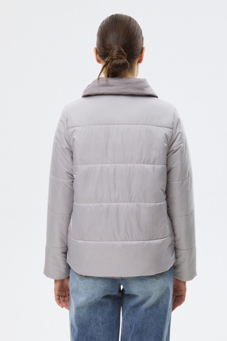 утепленная куртка по цене 5170 руб вид справа