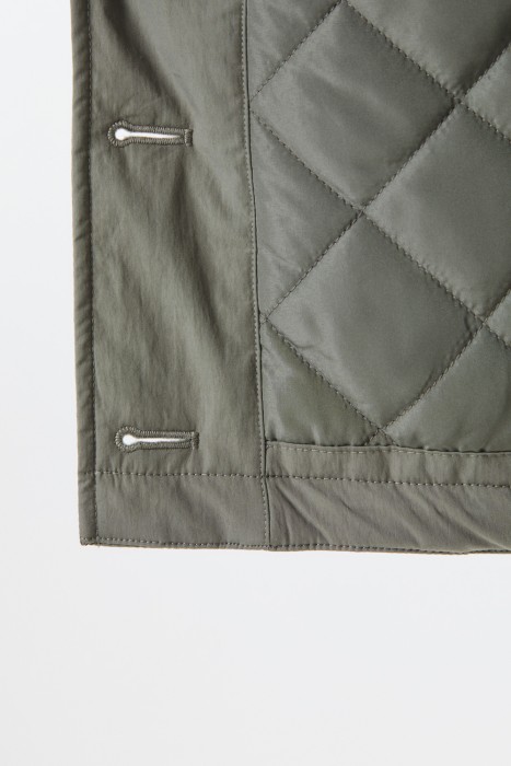 утепленная куртка из россии вид сбоку