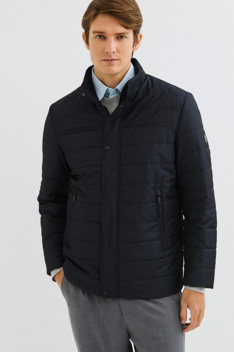 утепленная куртка от бренда снежная королева вид слева