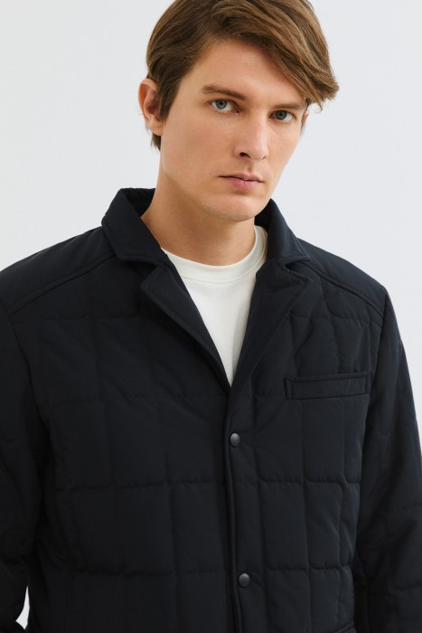 утепленная куртка из россии вид сбоку