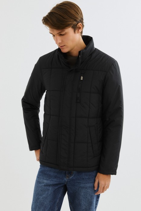 утепленная куртка от бренда снежная королева вид слева