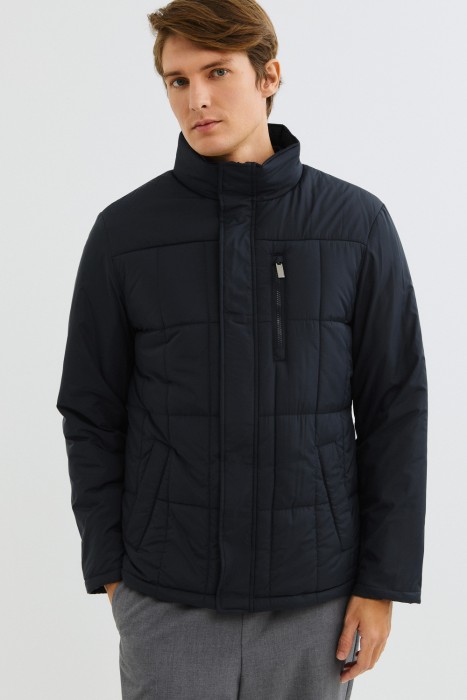 утепленная куртка от бренда снежная королева вид слева