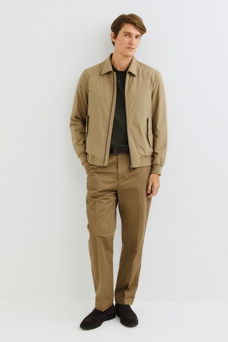 утепленная куртка из россии вид сбоку