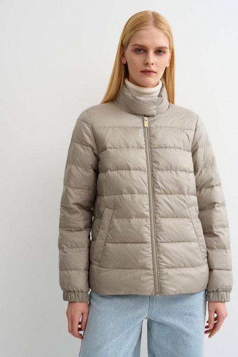 утепленная куртка из россии вид сбоку