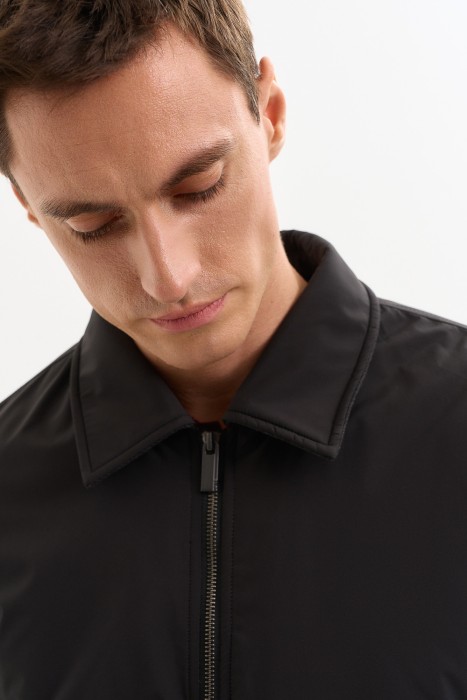 утепленная куртка из россии вид сбоку