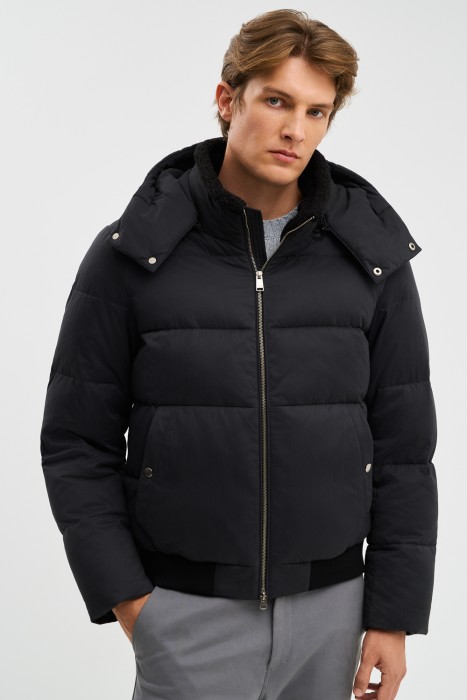 утепленная куртка по цене 3470 руб вид справа