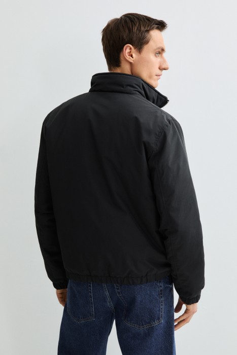 утепленная куртка по цене 4500 руб вид справа