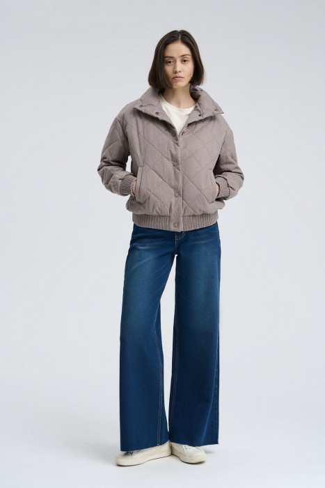 утепленная куртка из россии вид сбоку