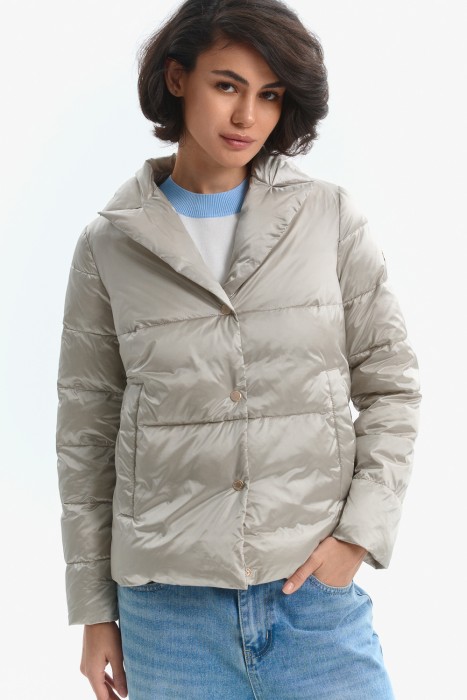 утепленная куртка от бренда снежная королева вид слева