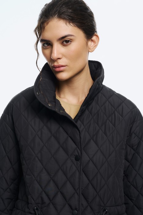 утепленная куртка из россии вид сбоку