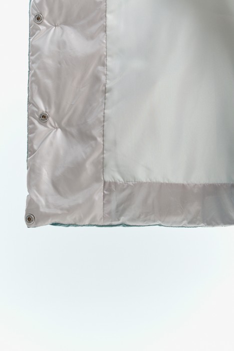 утепленная куртка из россии вид сбоку