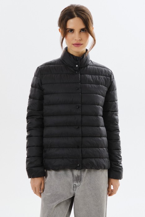 утепленная куртка от бренда снежная королева вид слева