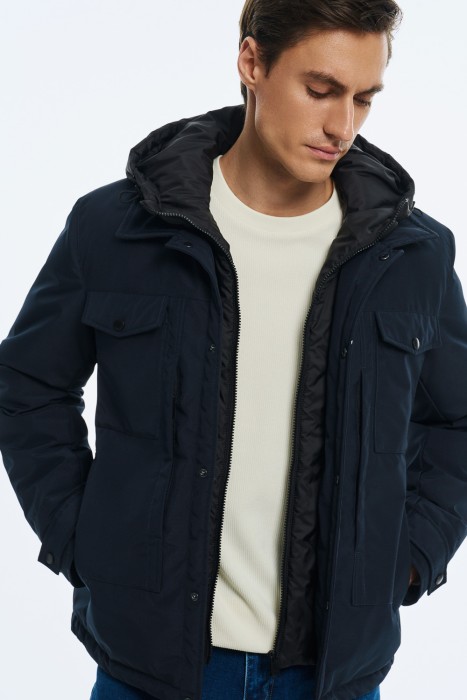 утепленная куртка из россии вид сбоку