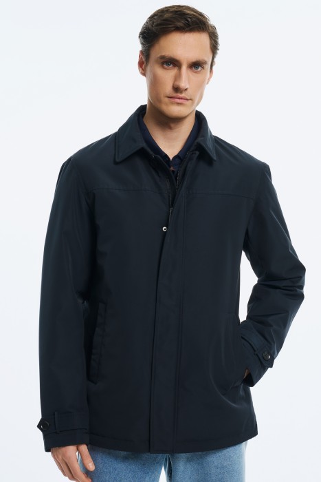 утепленная куртка от бренда снежная королева вид слева