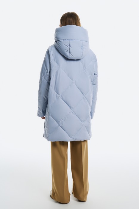 утепленная стеганая куртка с капюшоном по цене 6060 руб вид справа