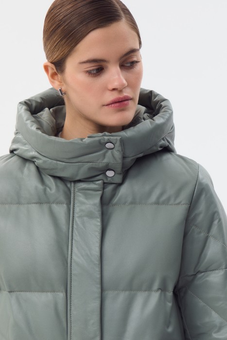 утепленное кожаное пальто с капюшоном из россии вид сбоку