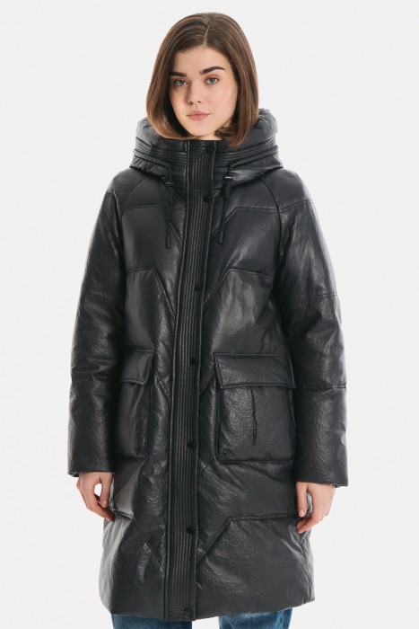 утепленное кожаное пальто с капюшоном от бренда снежная королева вид слева