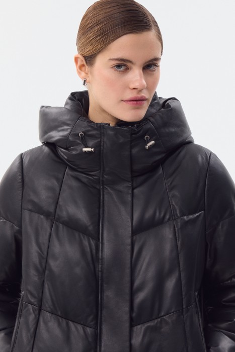 утепленное кожаное пальто с капюшоном по цене 14680 руб вид справа