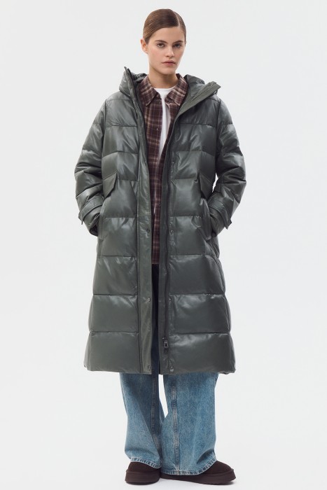 утепленное кожаное пальто с капюшоном 776254003 фотография