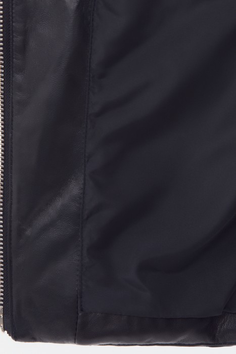 утепленное кожаное пальто с капюшоном по цене 12690 руб вид справа