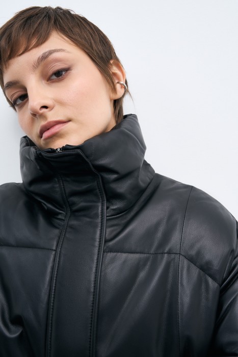 утепленное кожаное пальто из россии вид сбоку