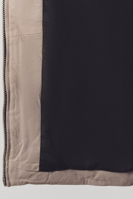 утепленное пальто из натуральной кожи по цене 9310 руб вид справа