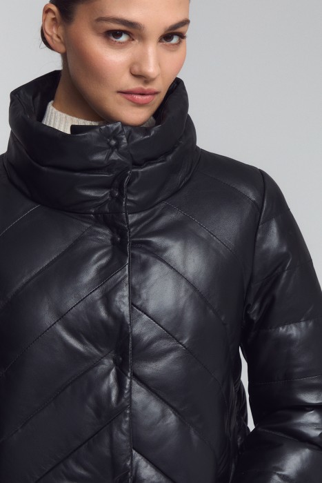 утепленное пальто из натуральной кожи из россии вид сбоку