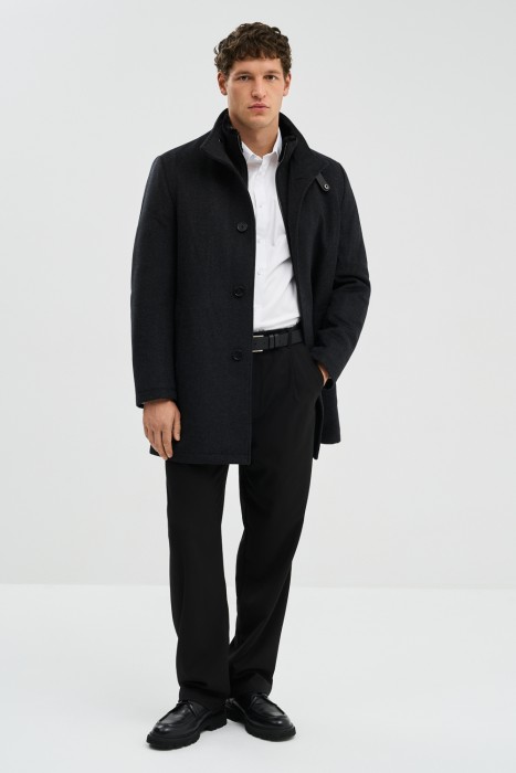 утепленное пальто из смесовой шерсти из россии вид сбоку