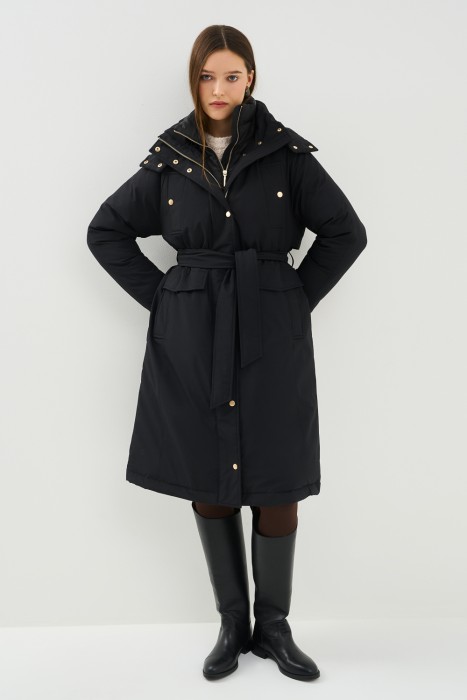 утепленное пальто с капюшоном от бренда снежная королева вид слева