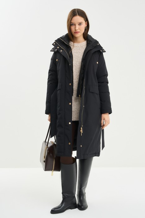 утепленное пальто с капюшоном из россии вид сбоку