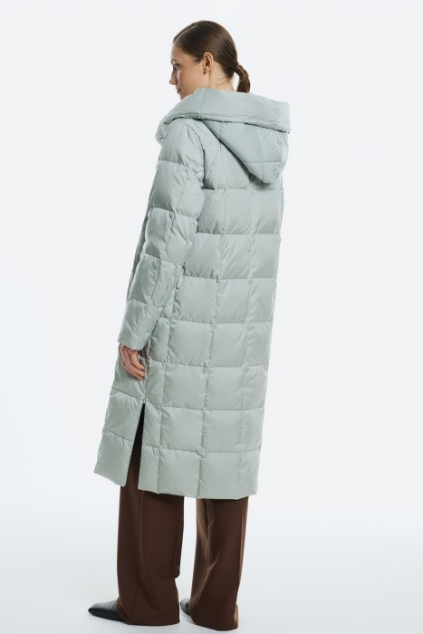 утепленное пальто с капюшоном по цене 5810 руб вид справа