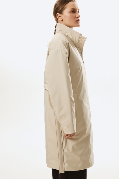 утепленное пальто с капюшоном от бренда снежная королева вид слева