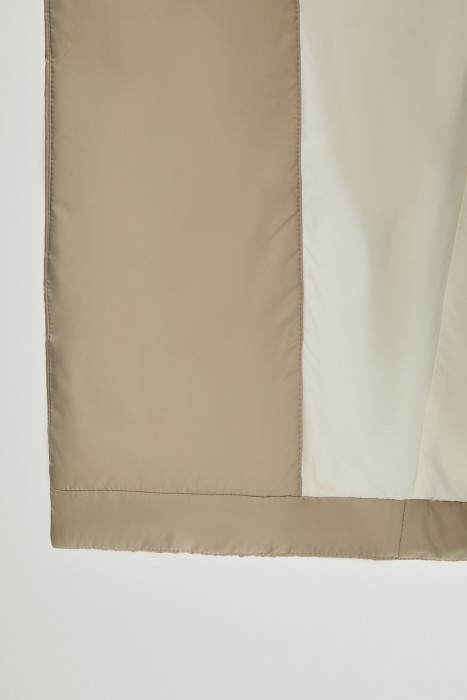 утепленное пальто из россии вид сбоку