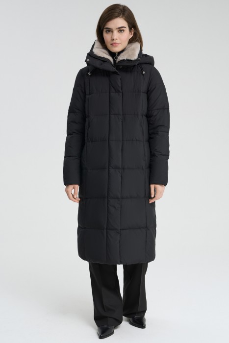 утепленное пальто от бренда снежная королева вид слева