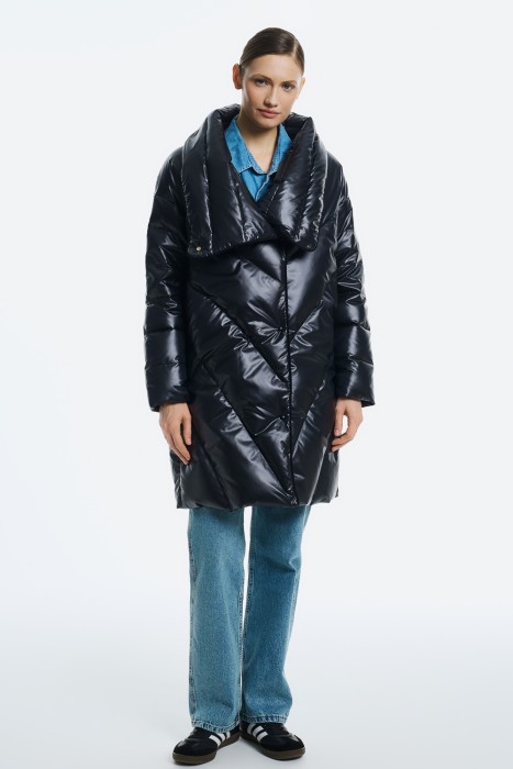 утепленное пальто от бренда снежная королева вид слева