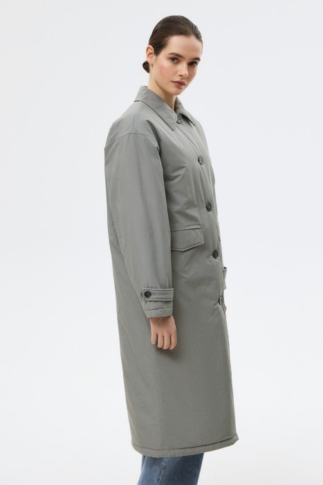 утепленное пальто из россии вид сбоку