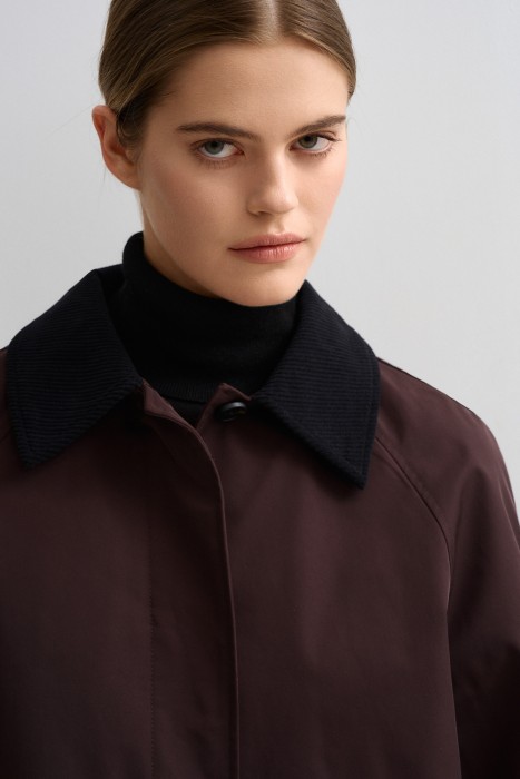 утепленное пальто из россии вид сбоку