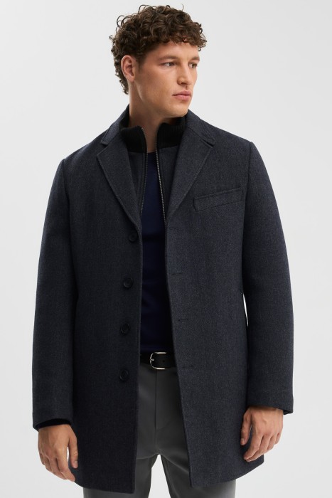 утепленное шерстяное пальто от бренда снежная королева вид слева