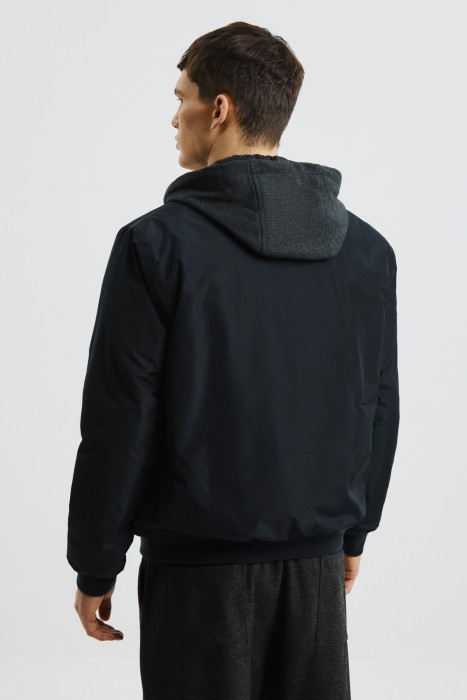 утепленный бомбер с капюшоном по цене 4790 руб вид справа