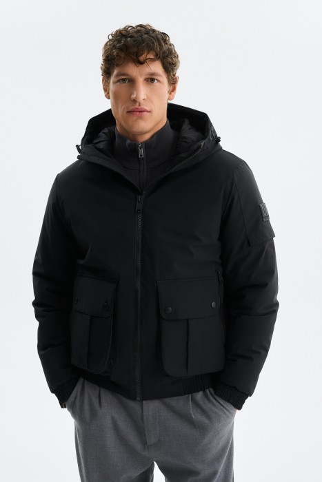 утепленный бомбер с капюшоном от бренда снежная королева вид слева