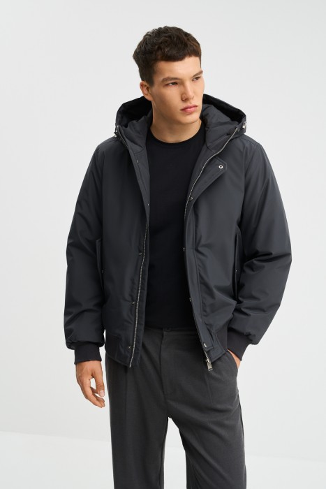 утепленный бомбер с капюшоном от бренда снежная королева вид слева