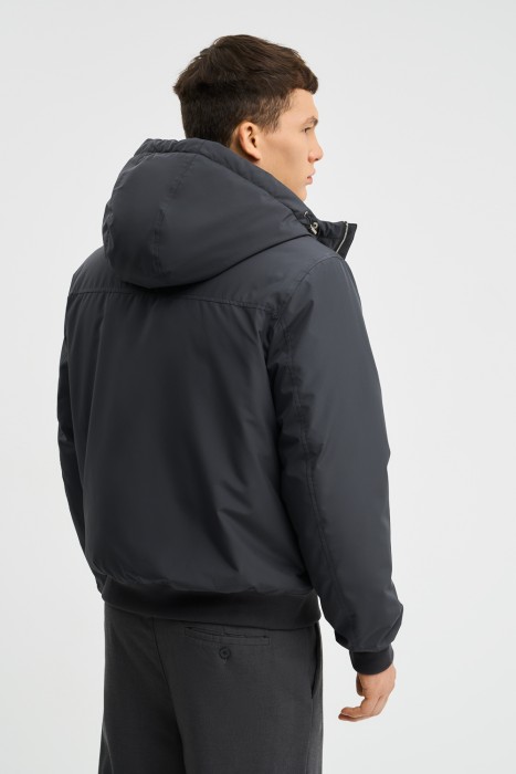 утепленный бомбер с капюшоном по цене 5940 руб вид справа