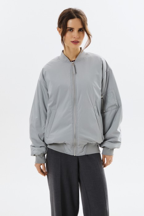 утепленный бомбер от бренда снежная королева вид слева