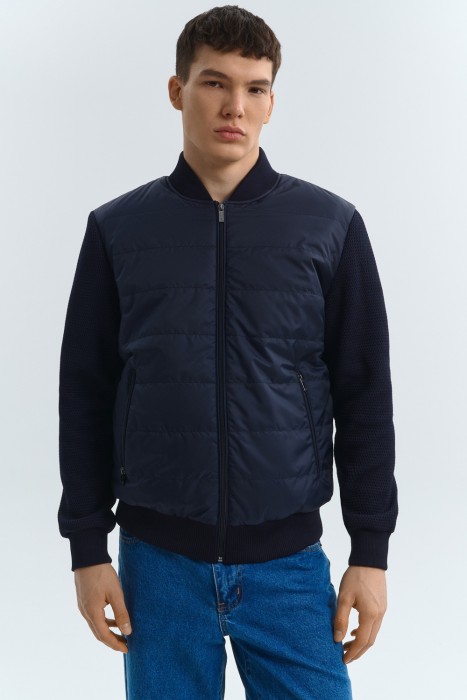 утепленный бомбер от бренда снежная королева вид слева