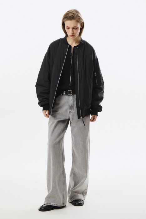 утепленный бомбер от бренда снежная королева вид слева