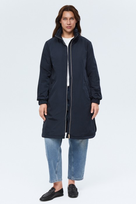 утепленный плащ с поясом 797265003 фотография