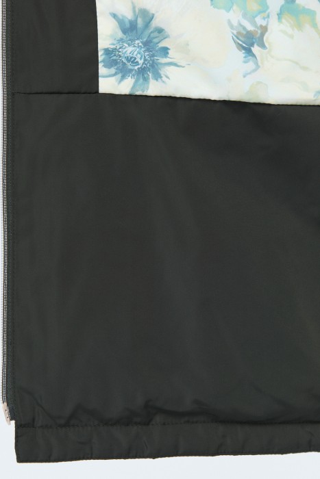 утепленный плащ с поясом из россии вид сбоку