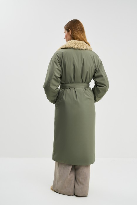 утепленный тренч из россии вид сбоку