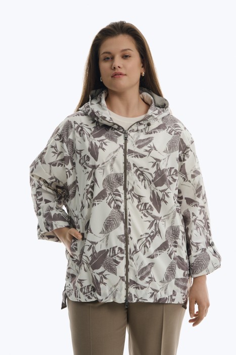 ветровка с капюшоном от бренда снежная королева вид слева